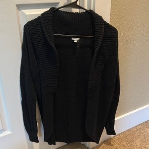 Cute black knit cardigan!